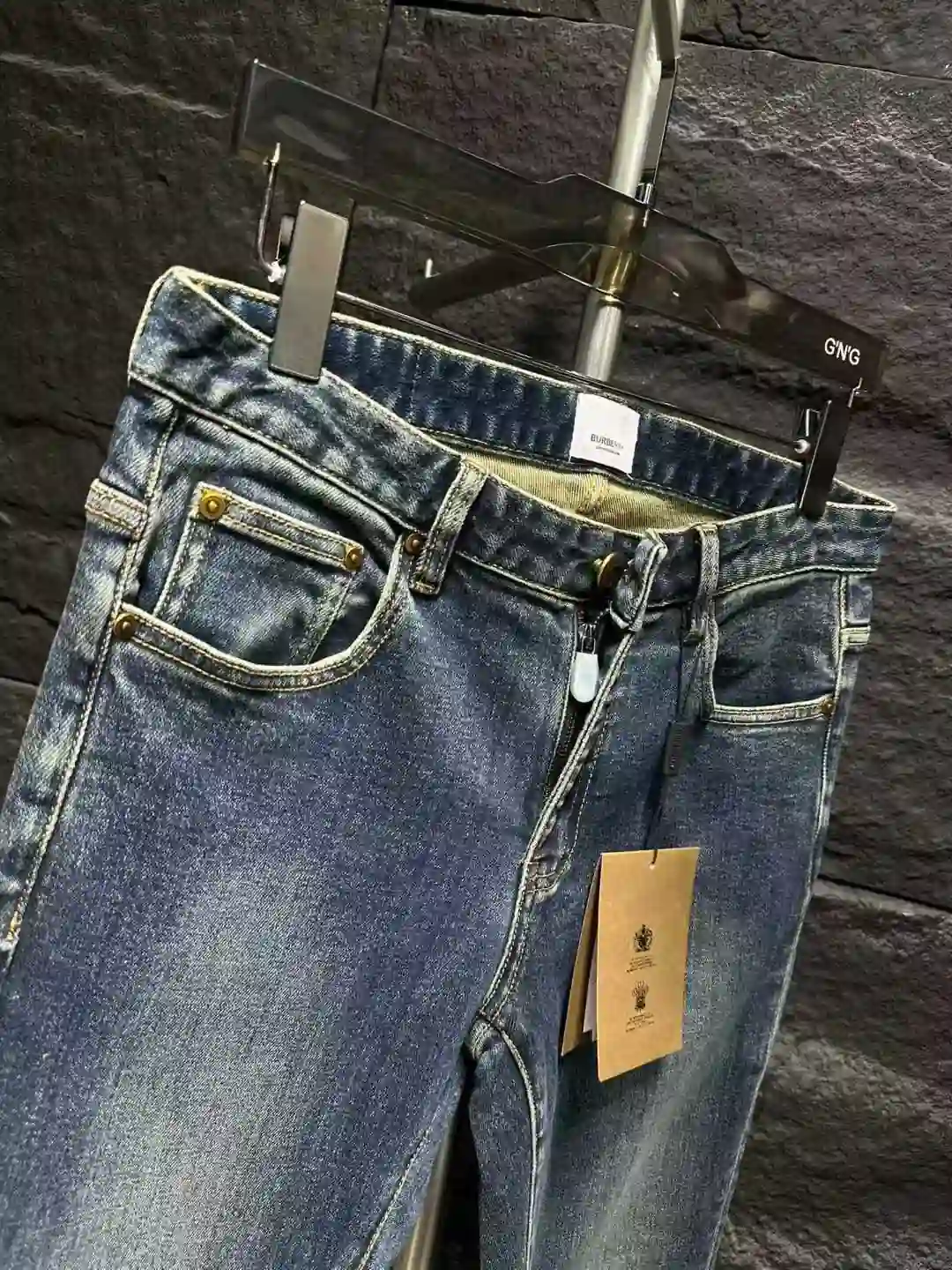 BURBERRY 640__6