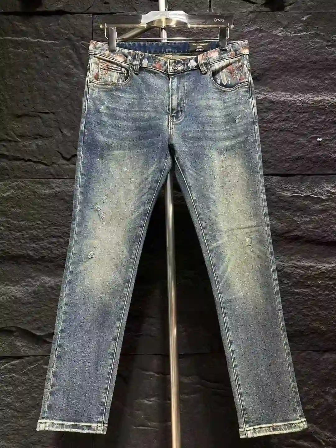 D&G 410__1