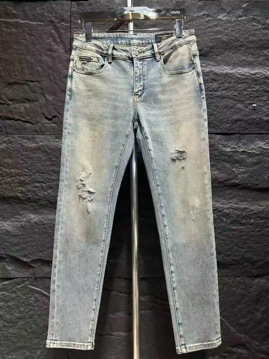D&G 419__1