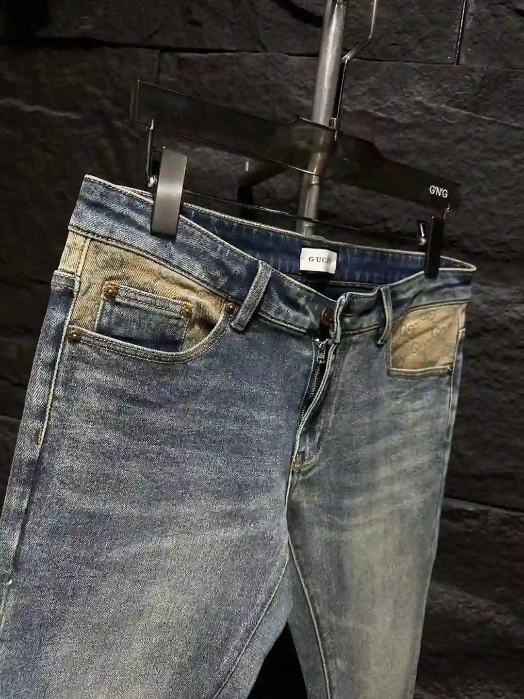 GUCCI 571__4