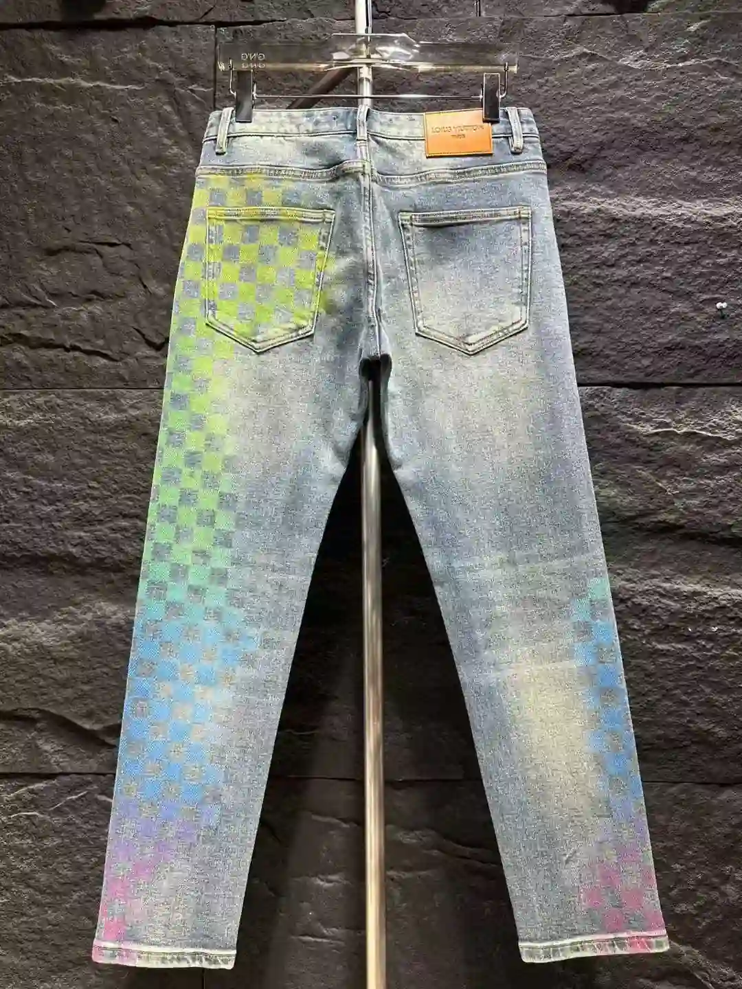 LV 408__2